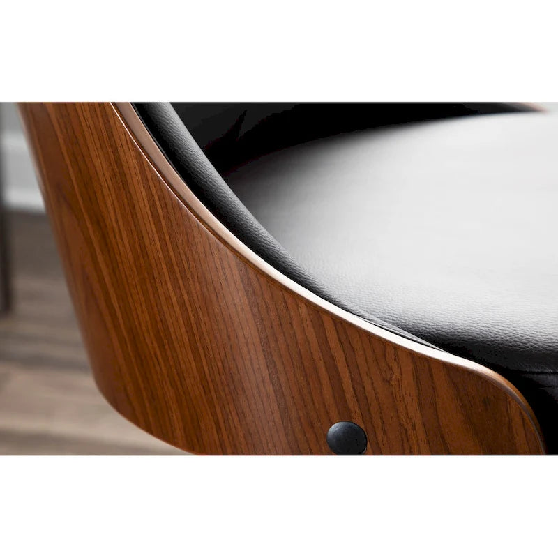 Sedia da pranzo in legno di noce moderno di metà secolo Carson Carrington Arvika - N/A