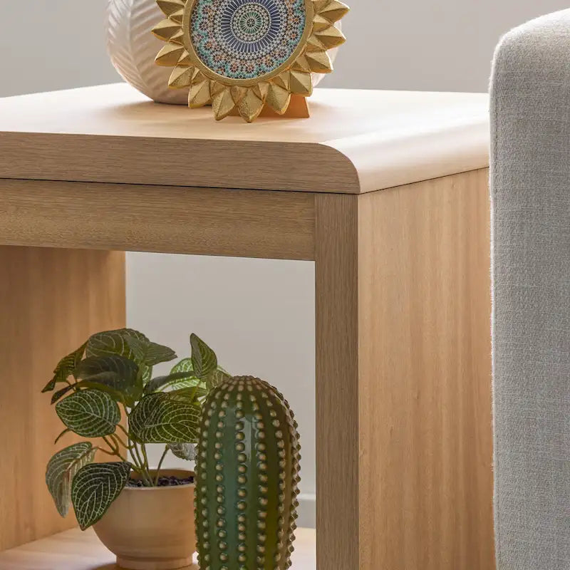 Tavolino finale moderno Brookside Reyna in legno con angoli arrotondati