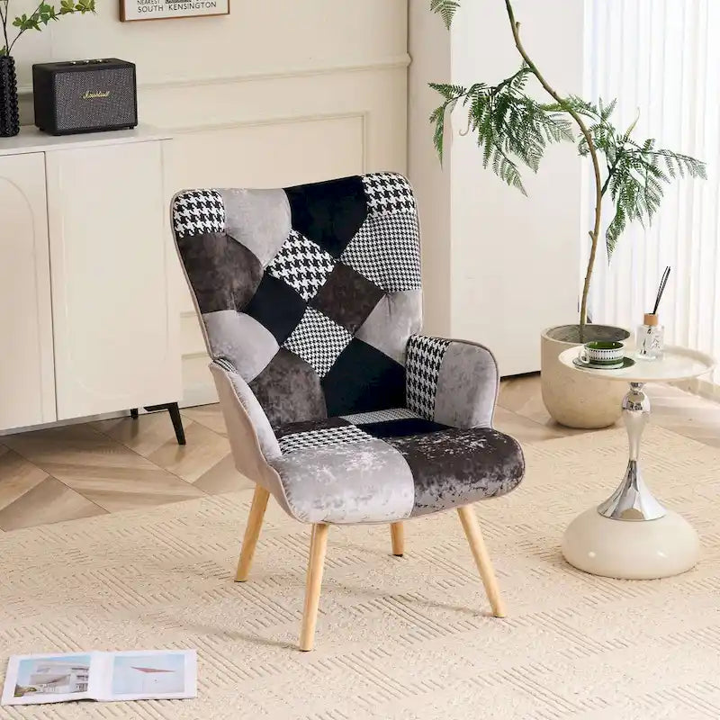 Poltrona ad ala imbottita FERPIT con gambe e livellatori in legno di gomma