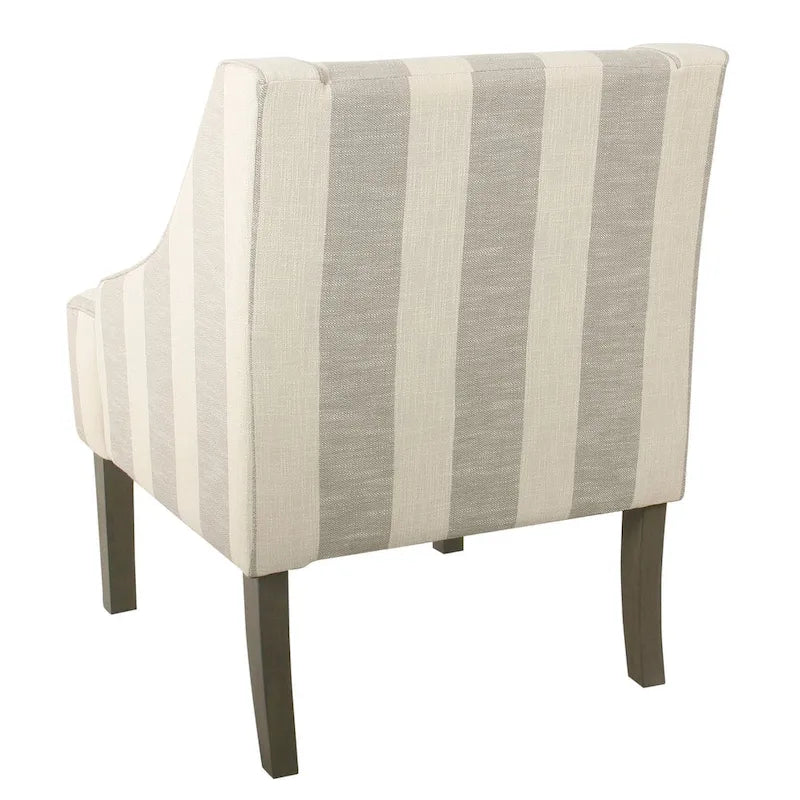 Poltrona accent classica HomePop con braccioli curvati