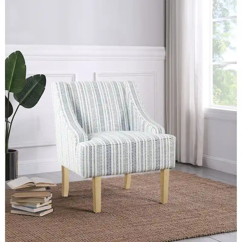 Poltrona accent classica HomePop con braccioli curvati