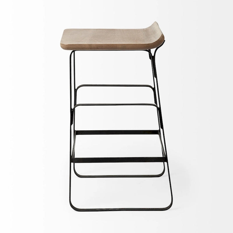 Sgabello da banco Conan con seduta in legno massiccio marrone medio e telaio in metallo nero - 15,0L x 16,0P x 25,0A