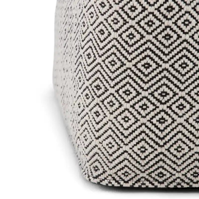 Pouf quadrato boho Dougan WYNDENHALL