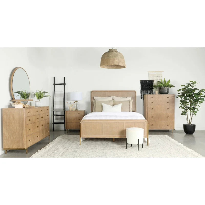 Stevie Letto con pannello imbottito in canna naturale e lavaggio a sabbia