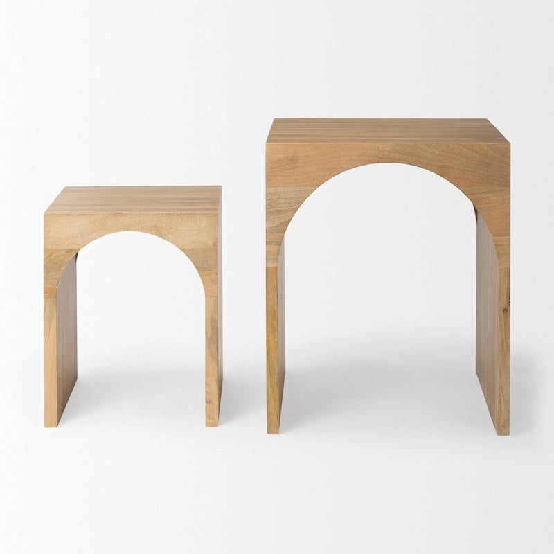 Tavolini a incastro quadrati in legno massiccio marrone chiaro Chloe (Set da 2) - 20L x 20P x 24H