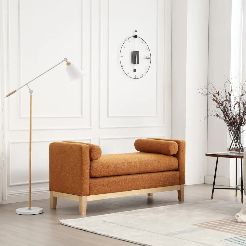 Panca imbottita con gambe in legno