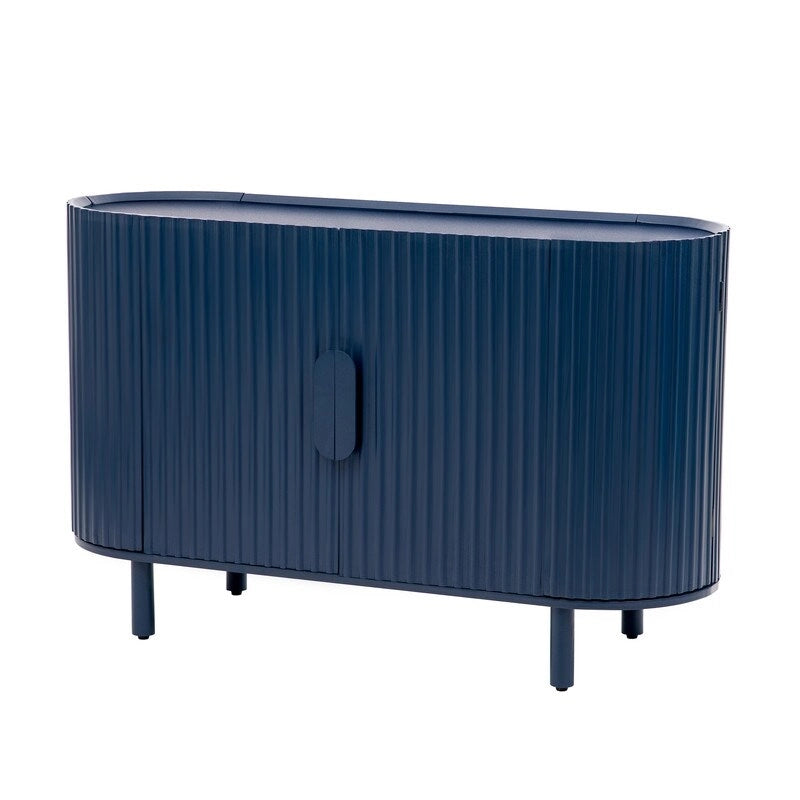 Credenza di lusso leggera con ripiani regolabili e ampio spazio di archiviazione