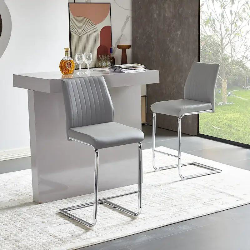 Sedia da bar moderna semplice grigio chiaro in pelle PU con tubo di metallo cromato, ristorante, set di 2 sedie da bar per la casa