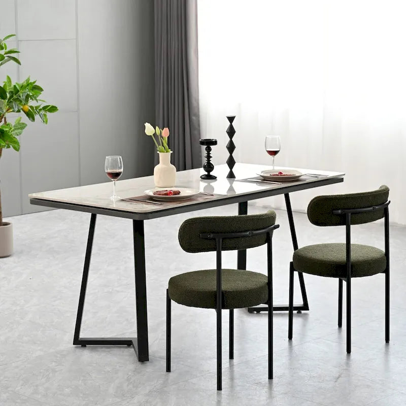 Set di 2 sedie da pranzo moderne rotonde imbottite in Boucle, schienale curvo e gambe in metallo nero verniciato a spruzzo