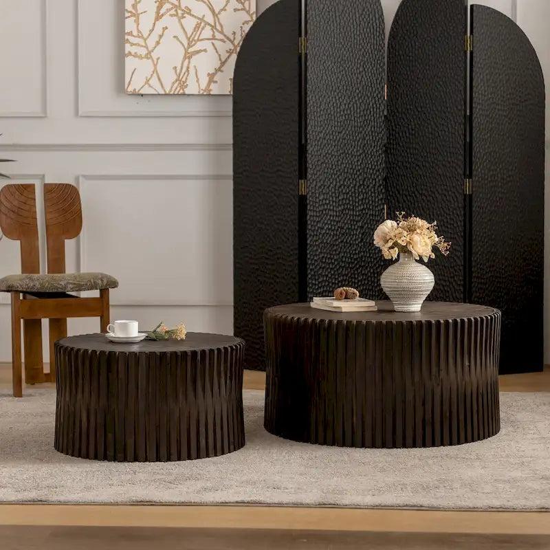 Set di Tavolini da Caffè con Design Goffrato a Rilievo Verticale per Soggiorno (Set da 2)