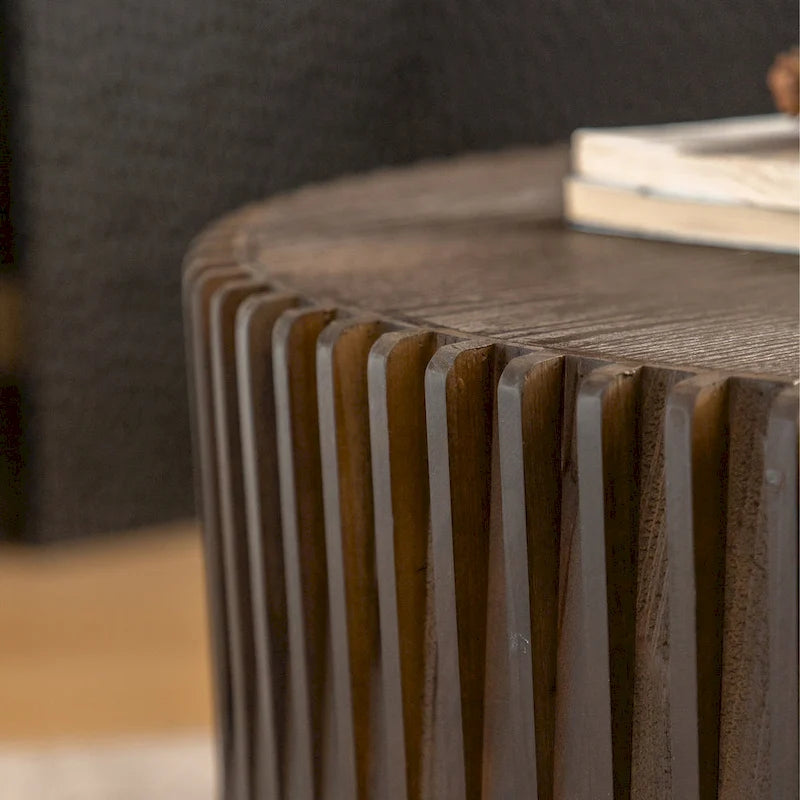 Set di Tavolini da Caffè con Design Goffrato a Rilievo Verticale per Soggiorno (Set da 2)